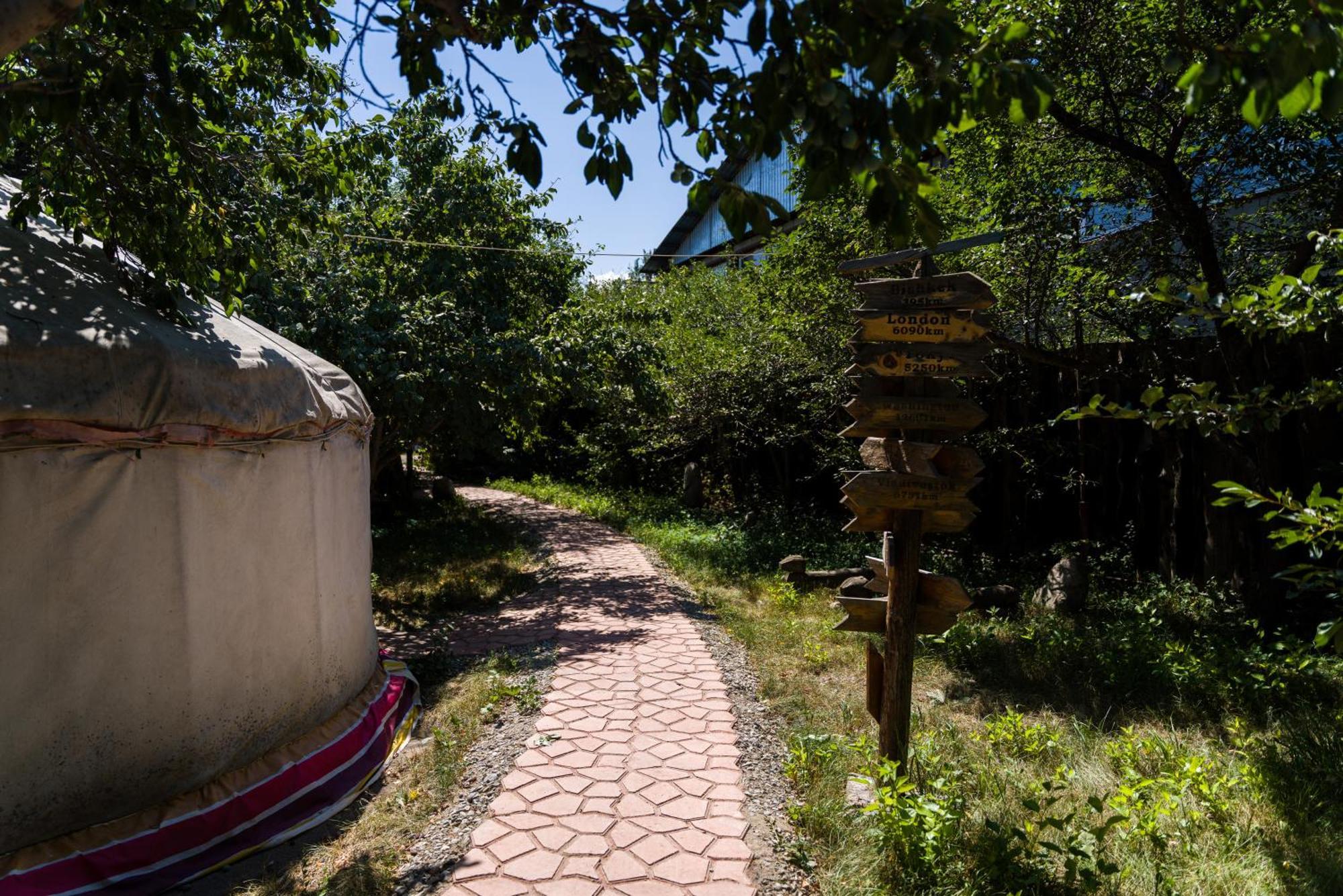 Arista Yurt Camp Hotel Karakol Exterior photo