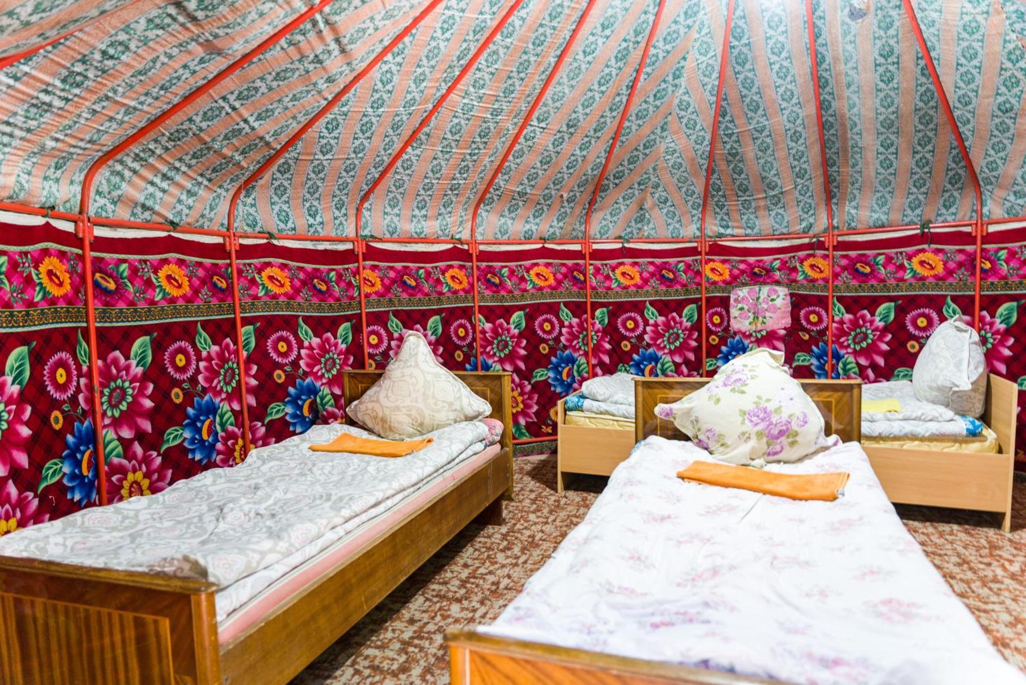 Arista Yurt Camp Hotel Karakol Exterior photo